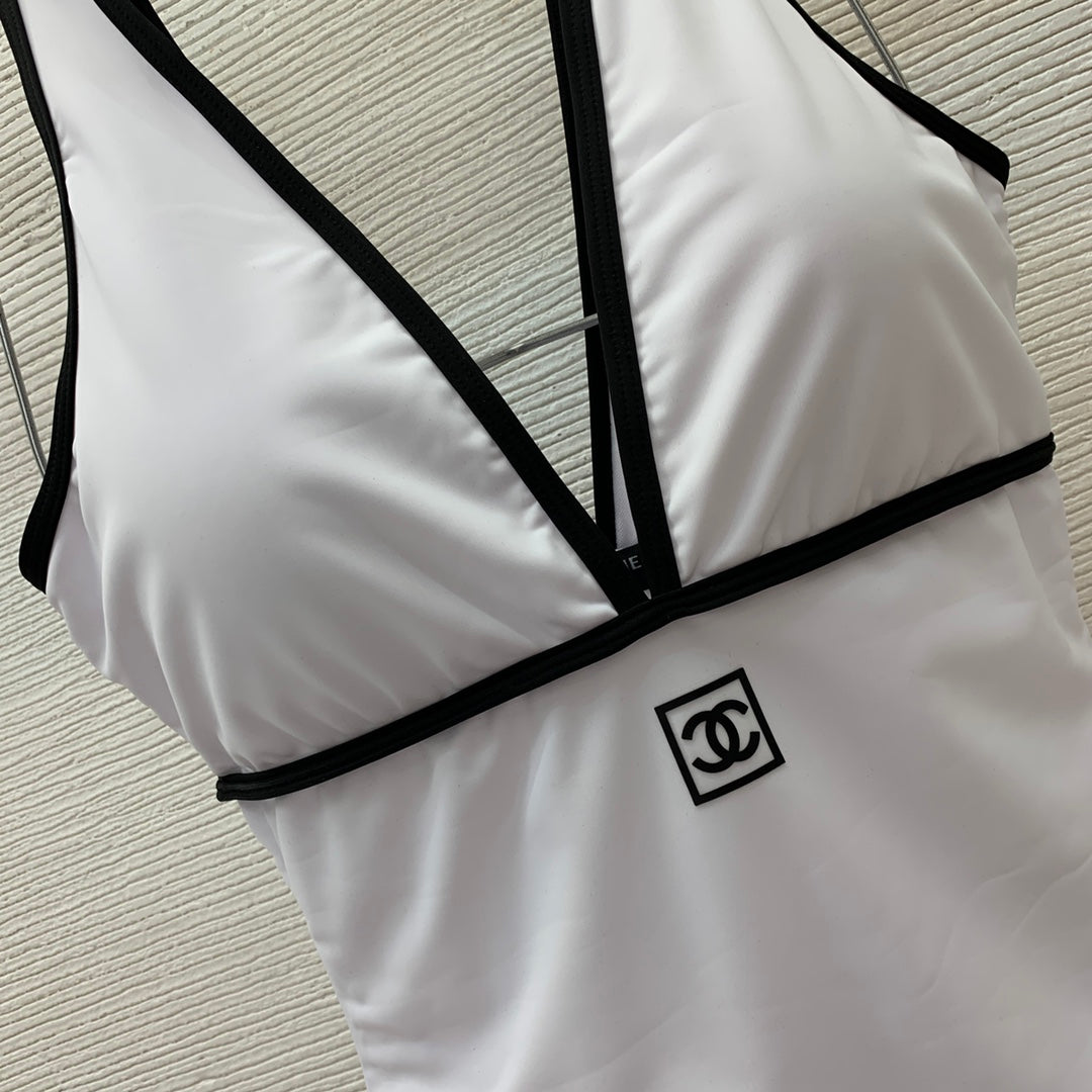 3D Logo Color-Block Trim Deep V-Neck One-Piece Swimsuit
