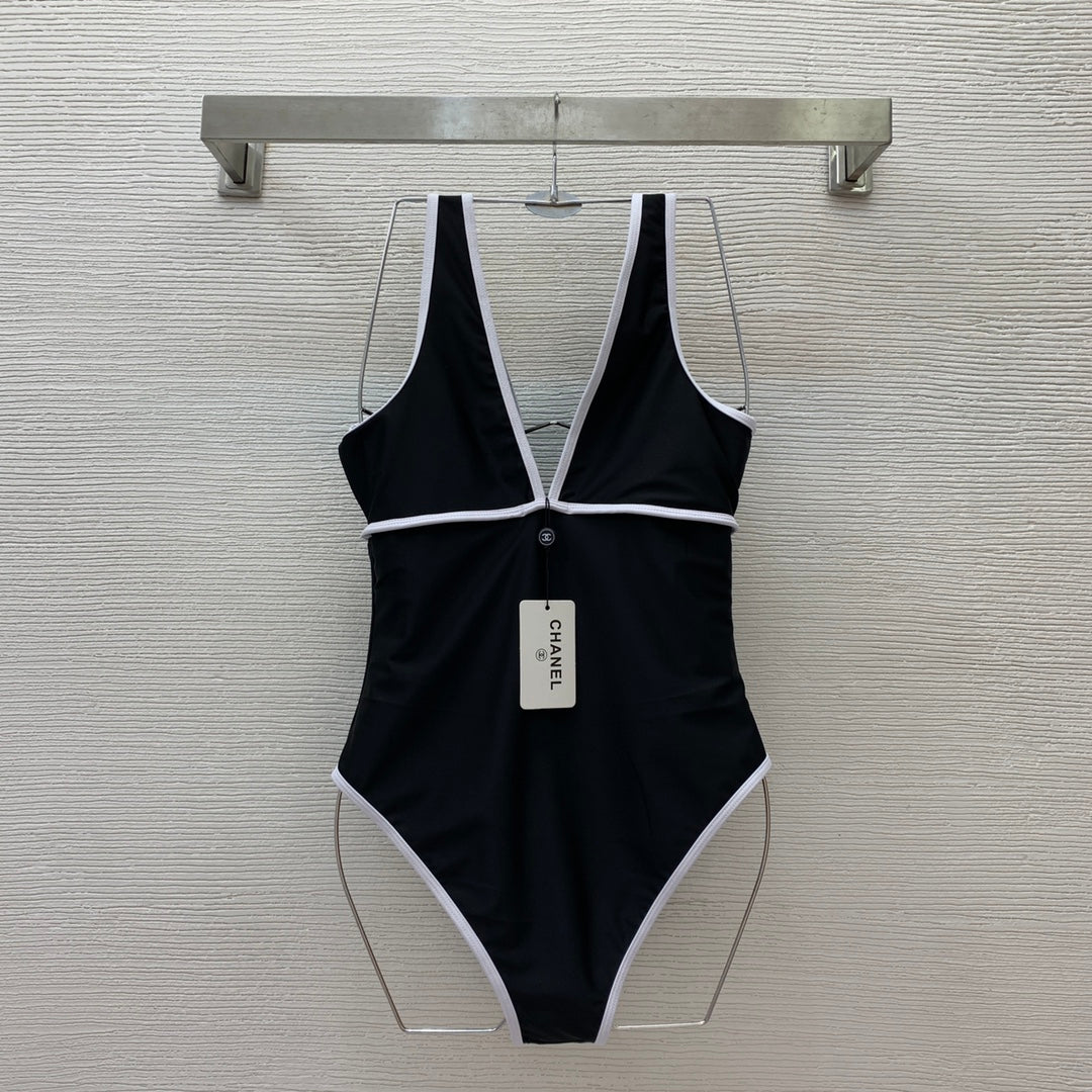 3D Logo Color-Block Trim Deep V-Neck One-Piece Swimsuit