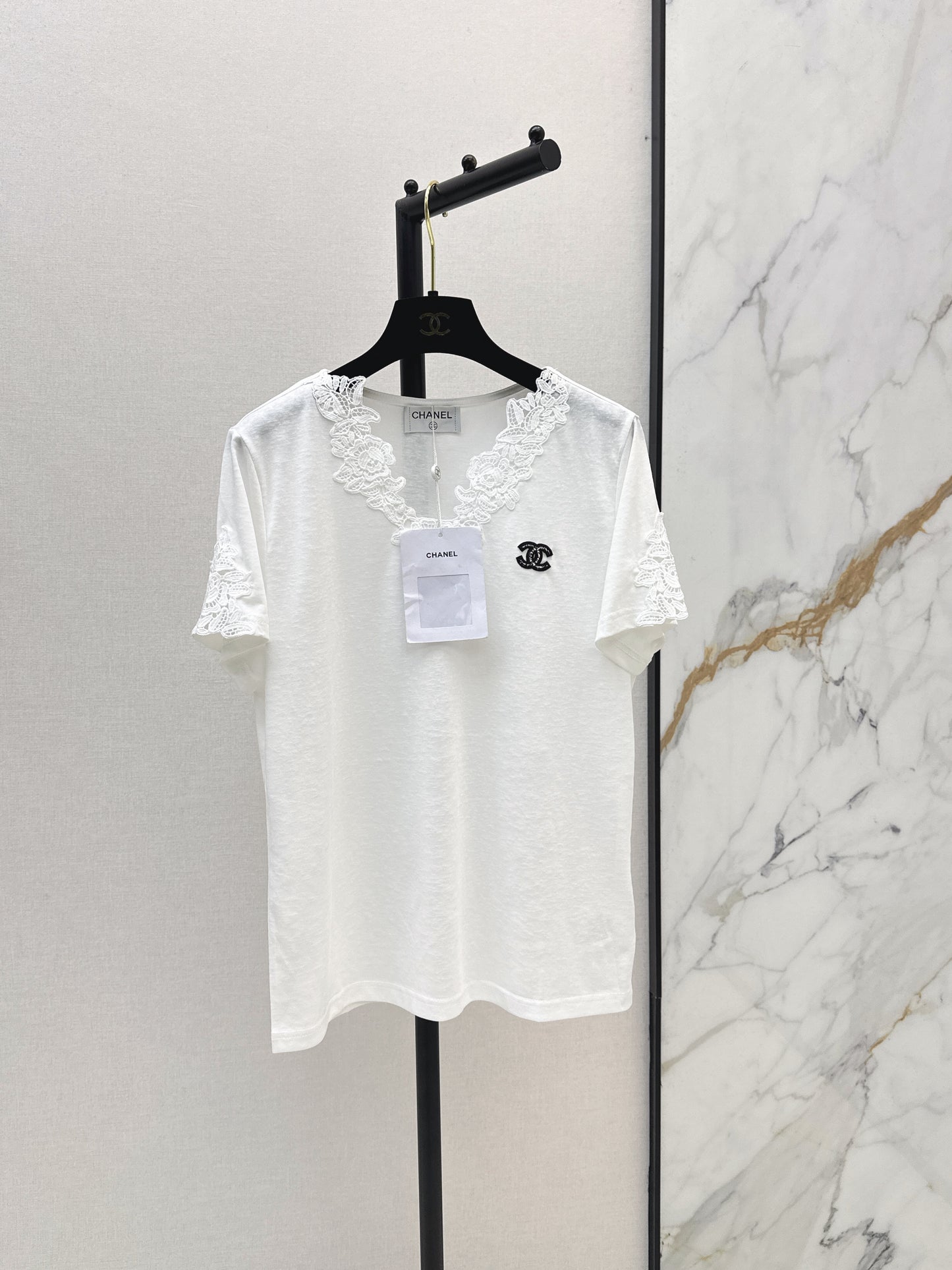 26SS — New Lace-Paneled Back T-Shirt