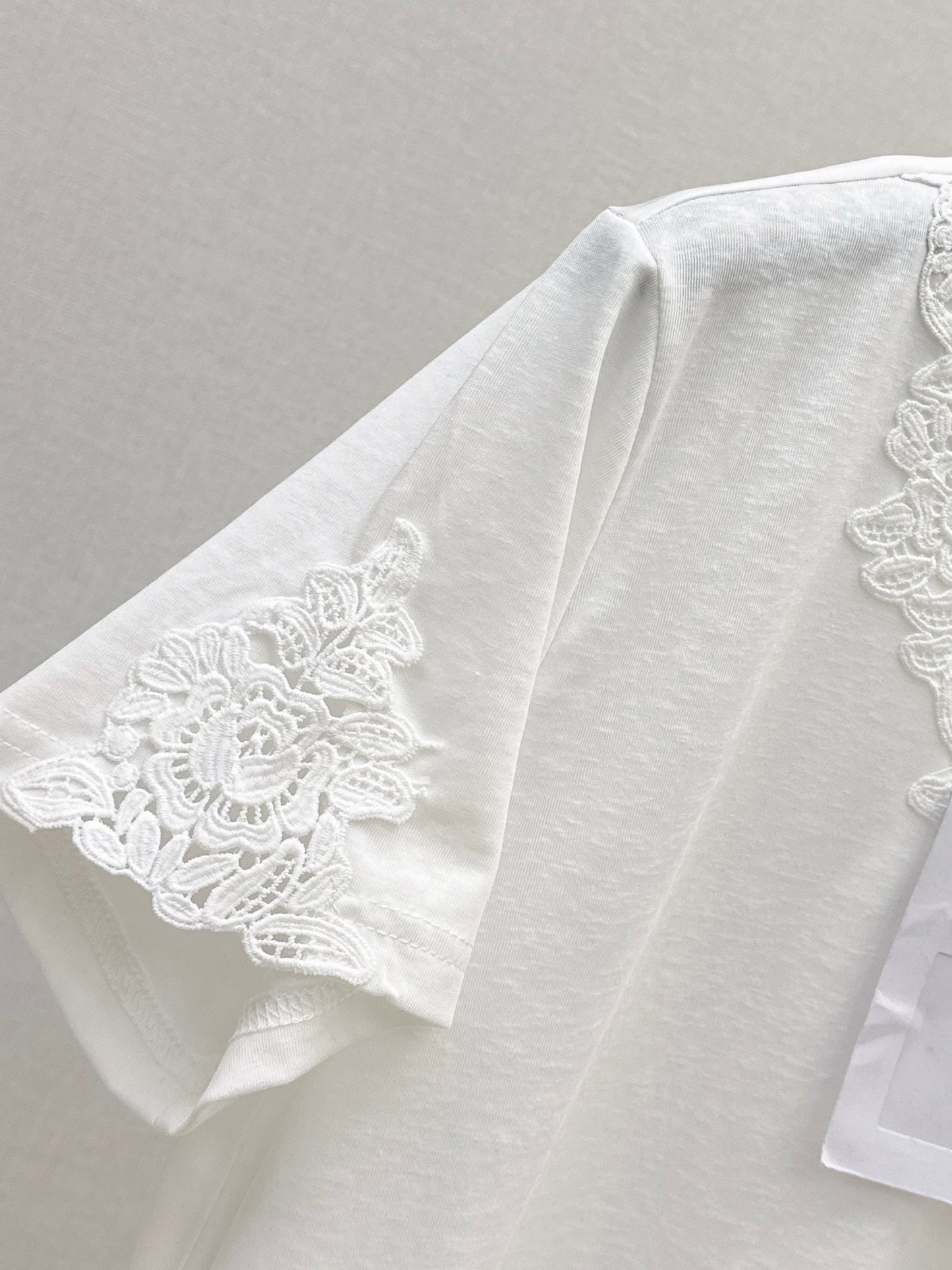 26SS — New Lace-Paneled Back T-Shirt