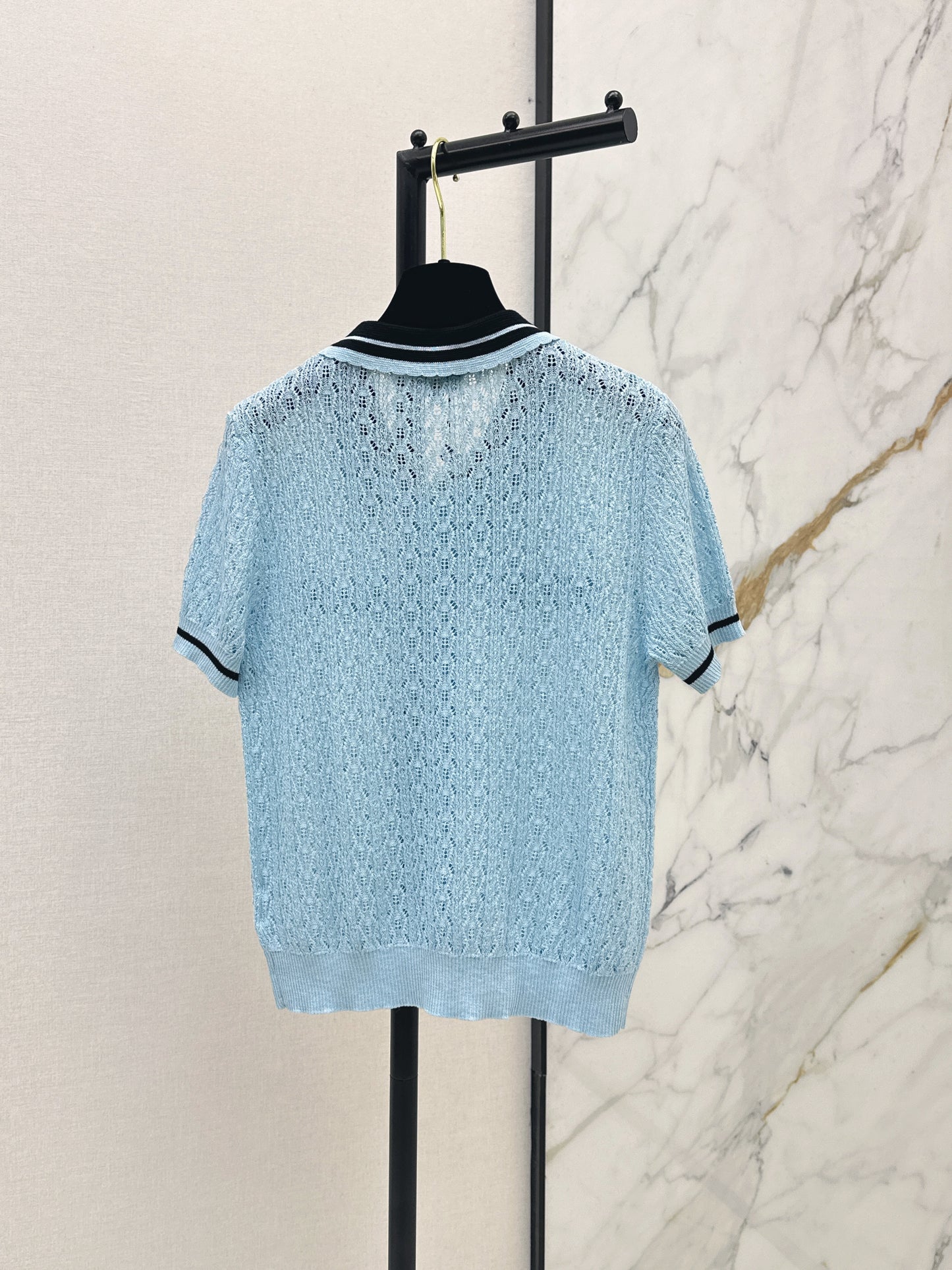 26SS — New Age-Reducing Collared Knit Sweater