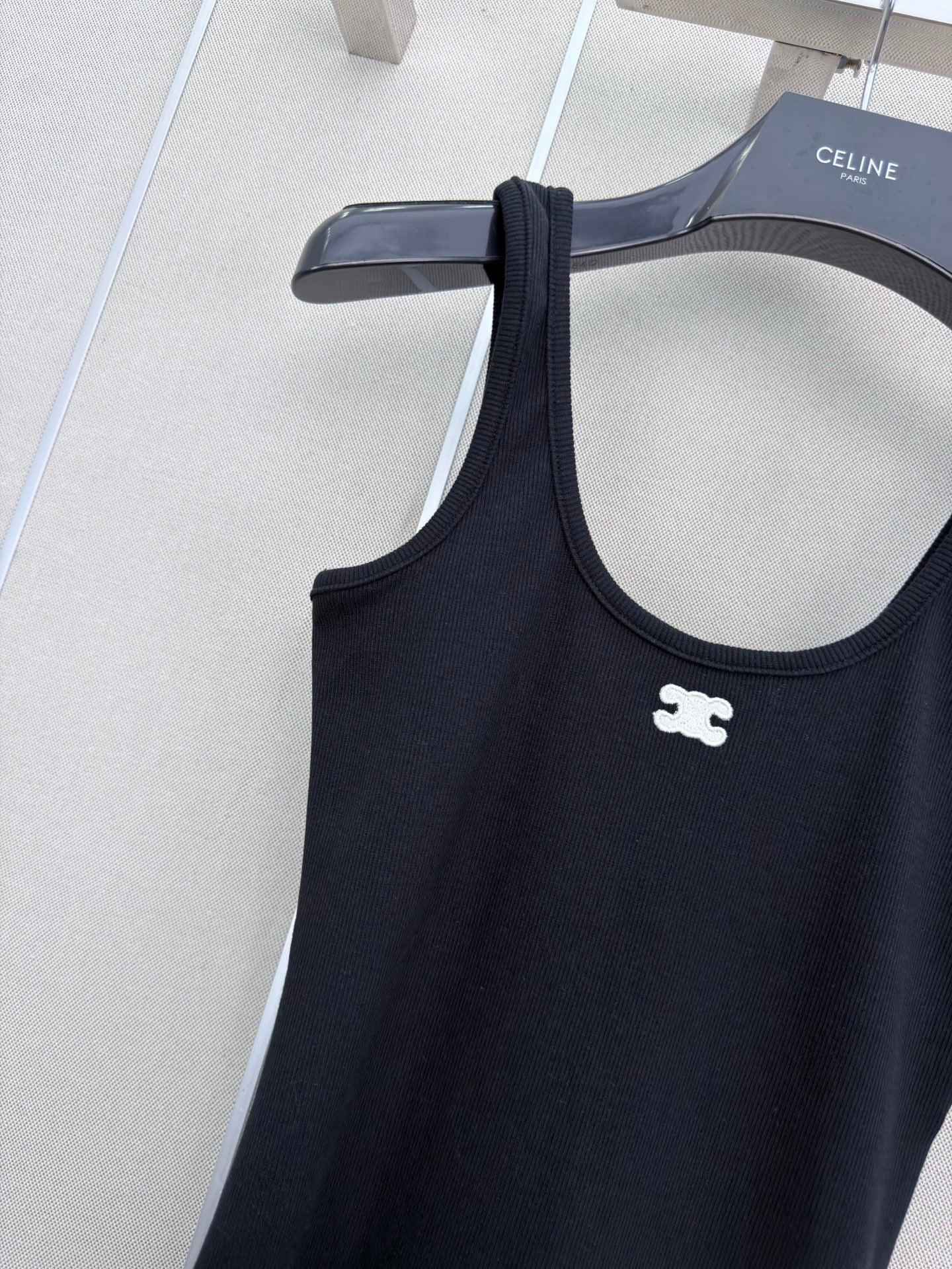 26 New Embroidered Vest