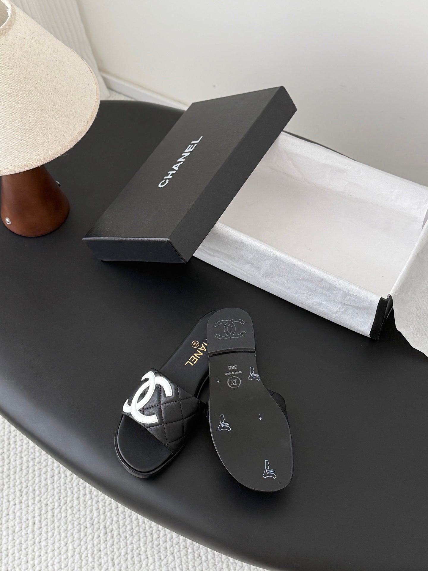 Used Kangpeng series slippers