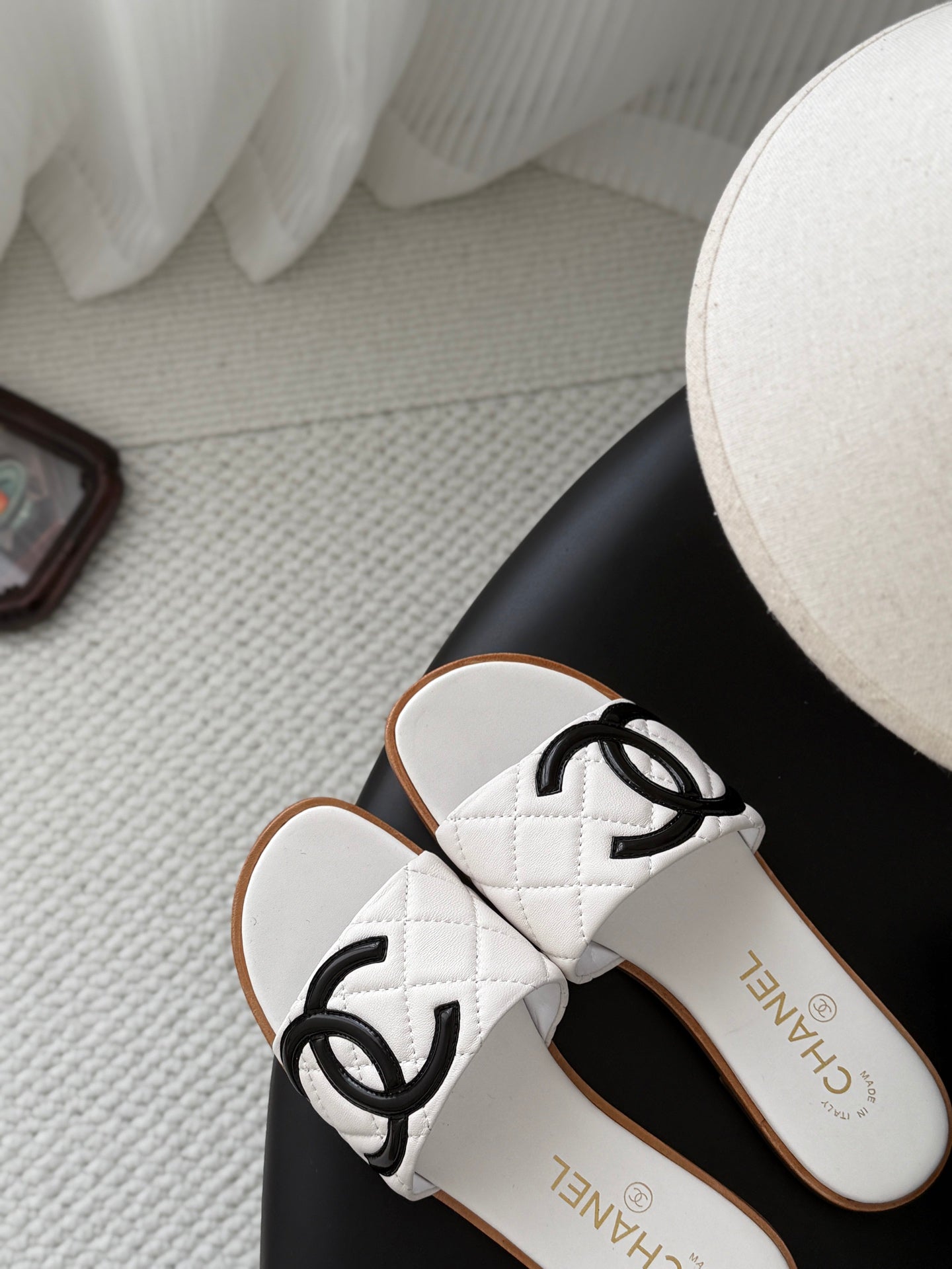 Used Kangpeng series slippers