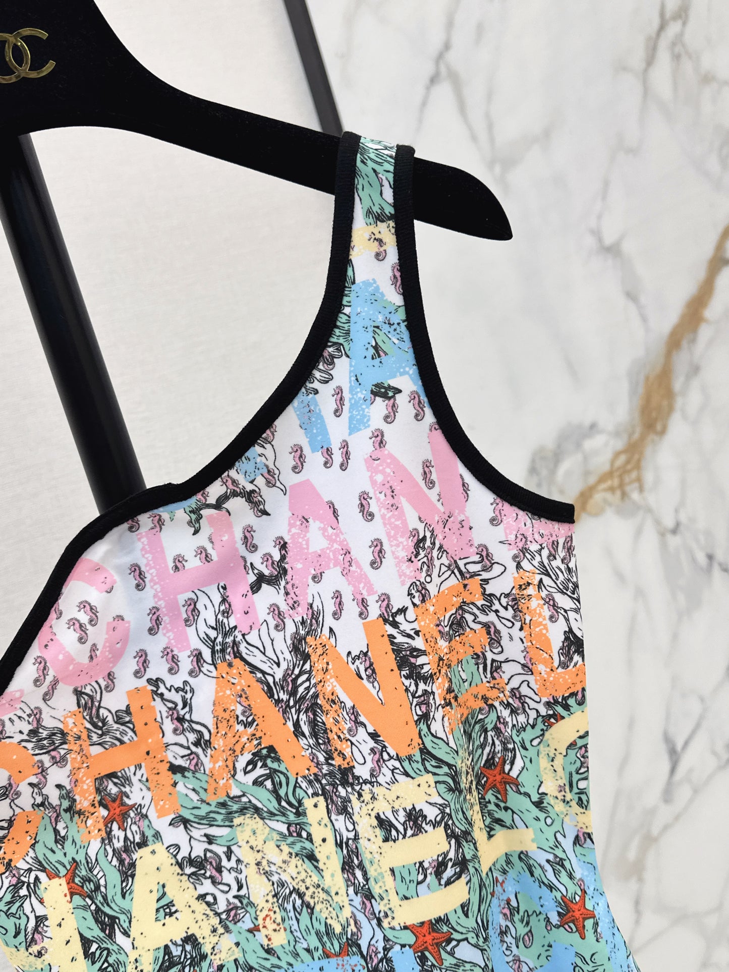 New one-shoulder graffiti one-piece swimsuit