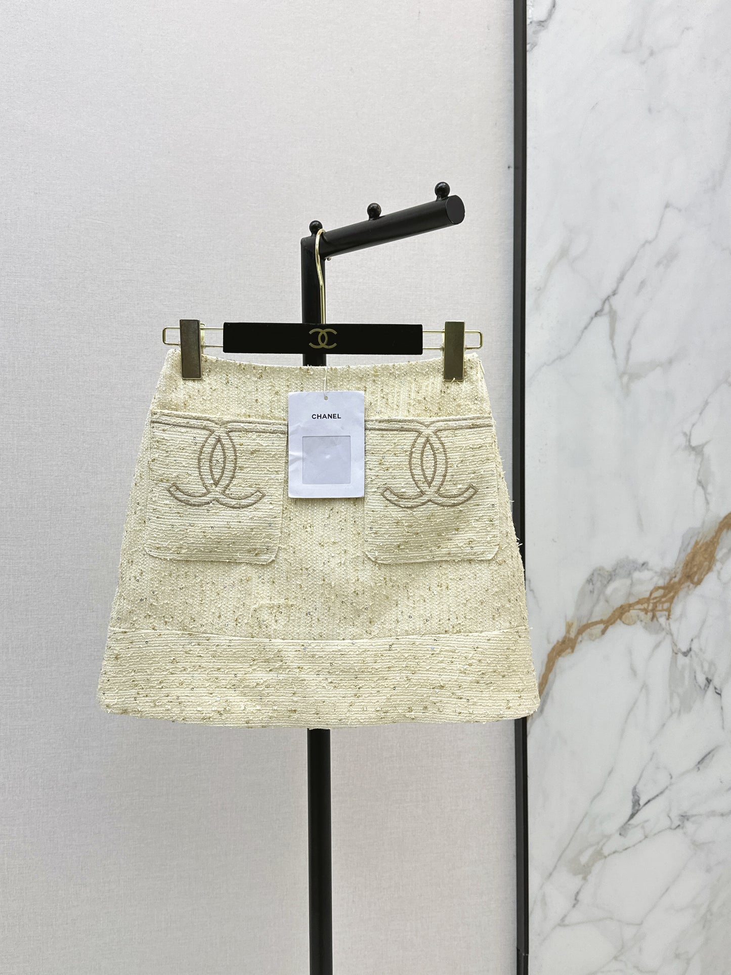 26SS - New Heavy Embroidery Beaded Letter Short-Sleeve T-Shirt + Tweed High-Waisted A-Line Skirt