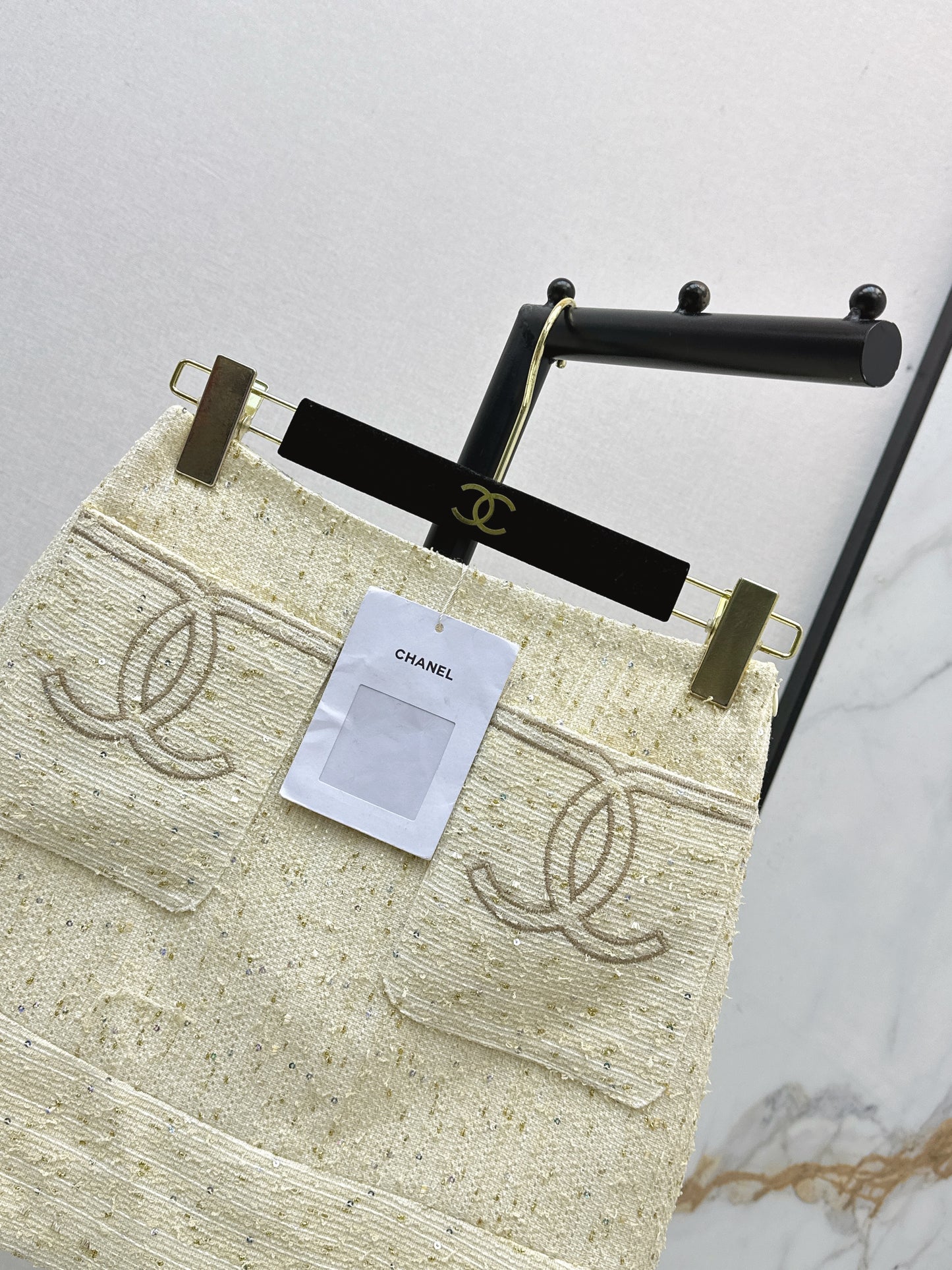 26SS - New Heavy Embroidery Beaded Letter Short-Sleeve T-Shirt + Tweed High-Waisted A-Line Skirt
