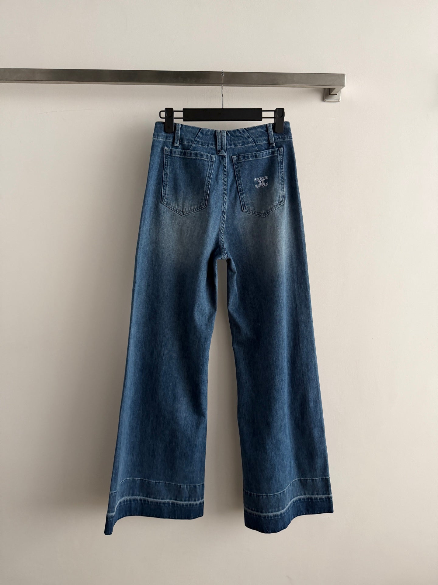 26 Spring/Summer Flared Jeans