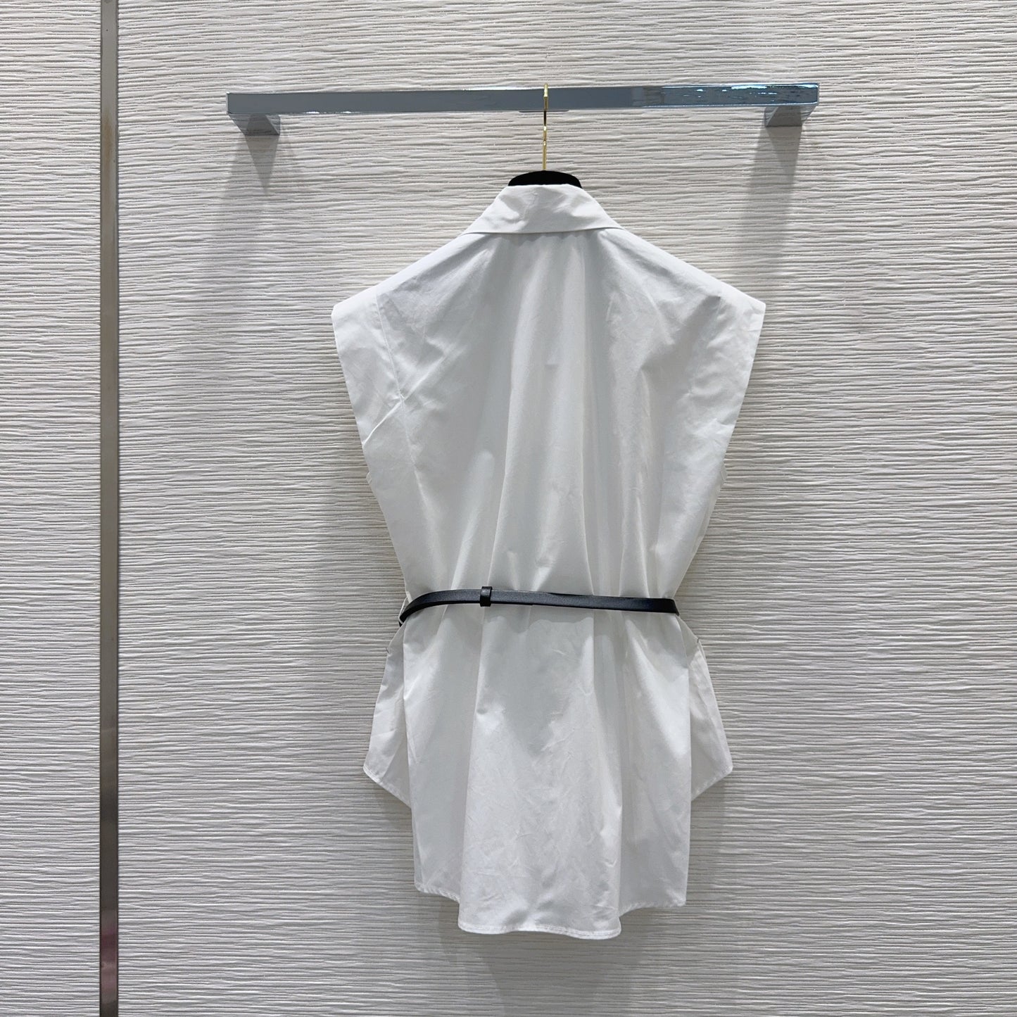 New three-dimensional cut shirt
