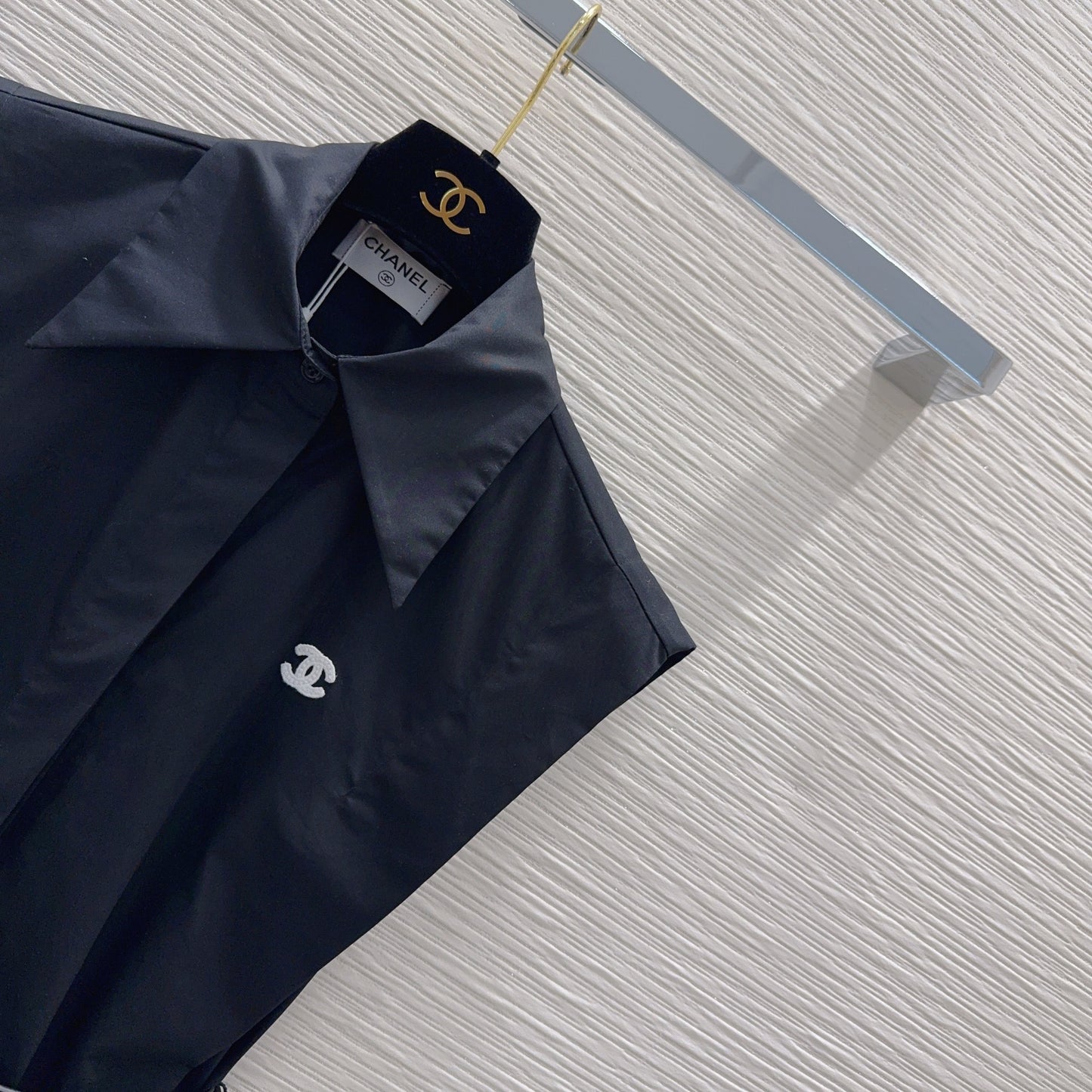 New three-dimensional cut shirt