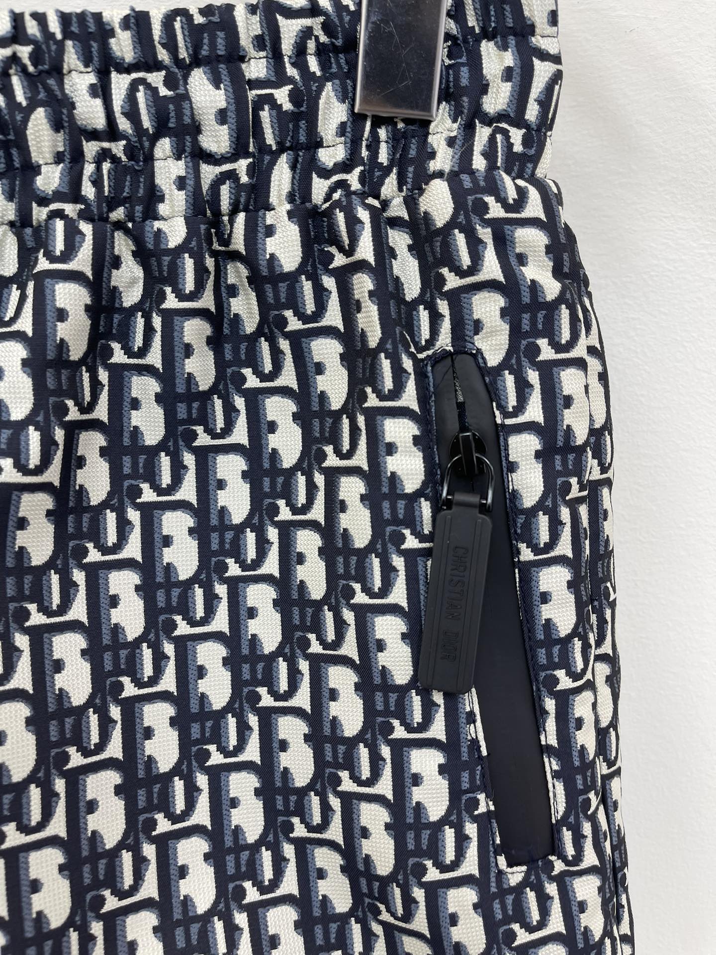 Blue taffeta jacquard shorts