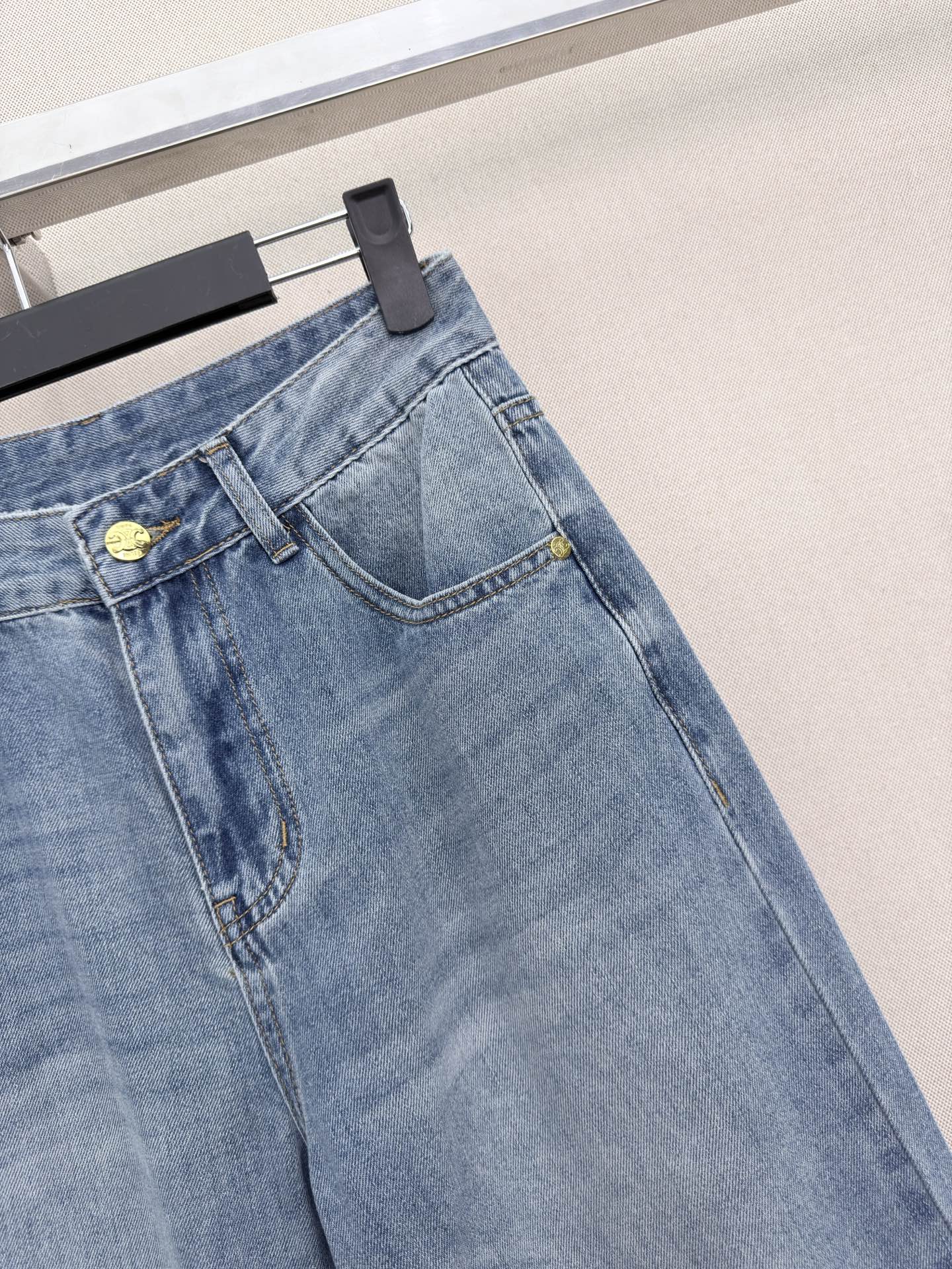 26 Spring/Summer New Straight Leg Jeans