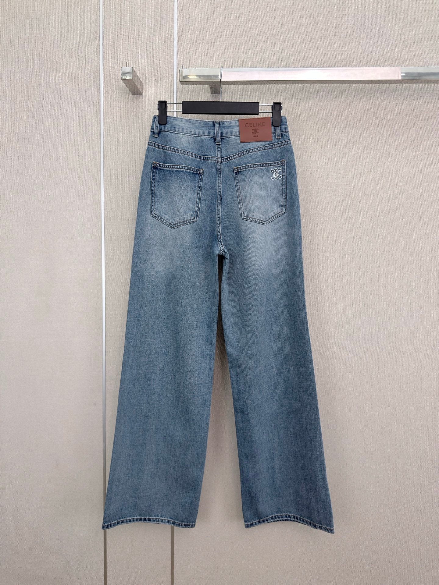 26 Spring/Summer New Straight Leg Jeans