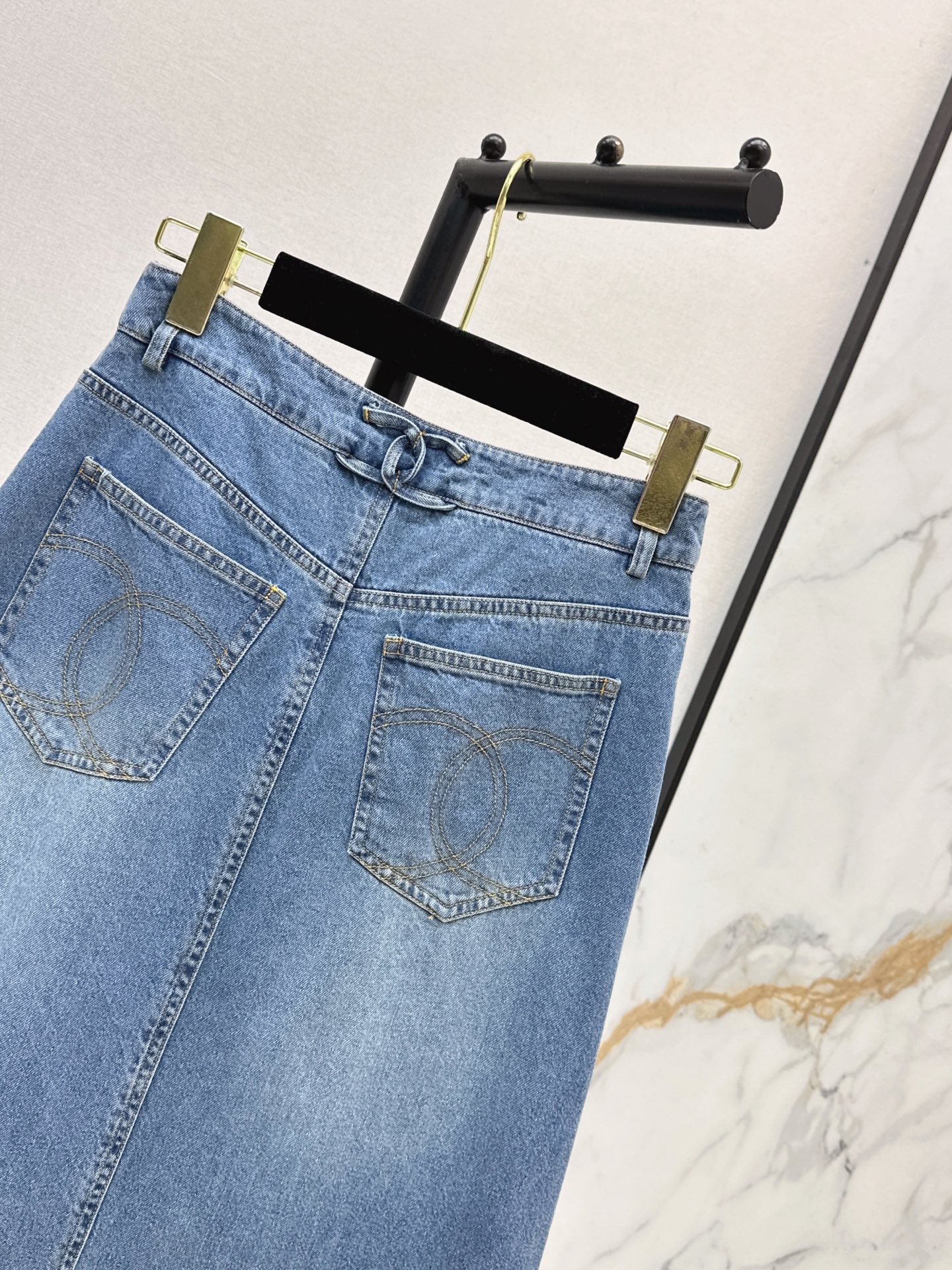 26Ss - Vintage Distressed Washed Denim Skirt