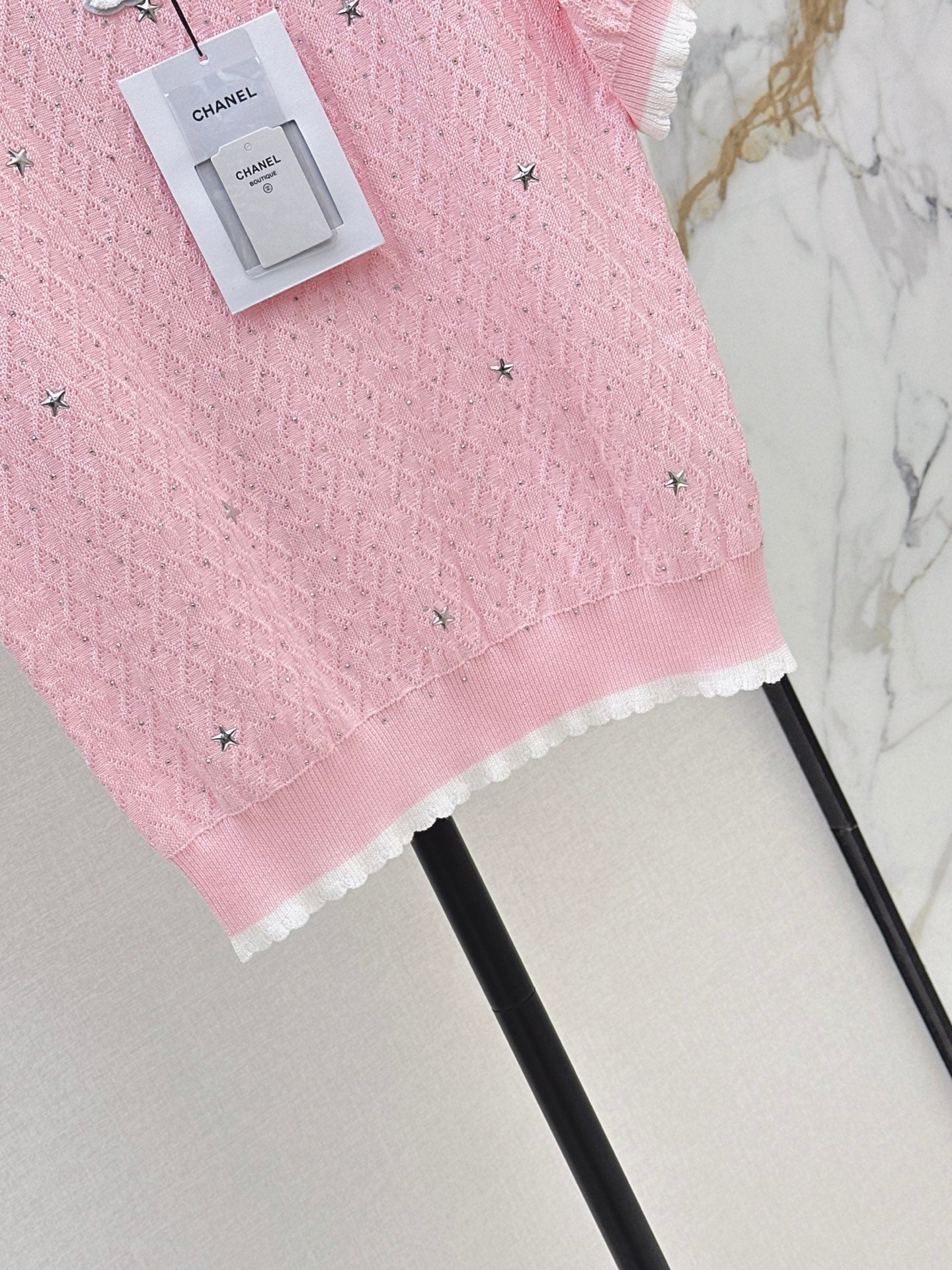 26Ss - New Logo-Decorated Short-Sleeve Knit Sweater