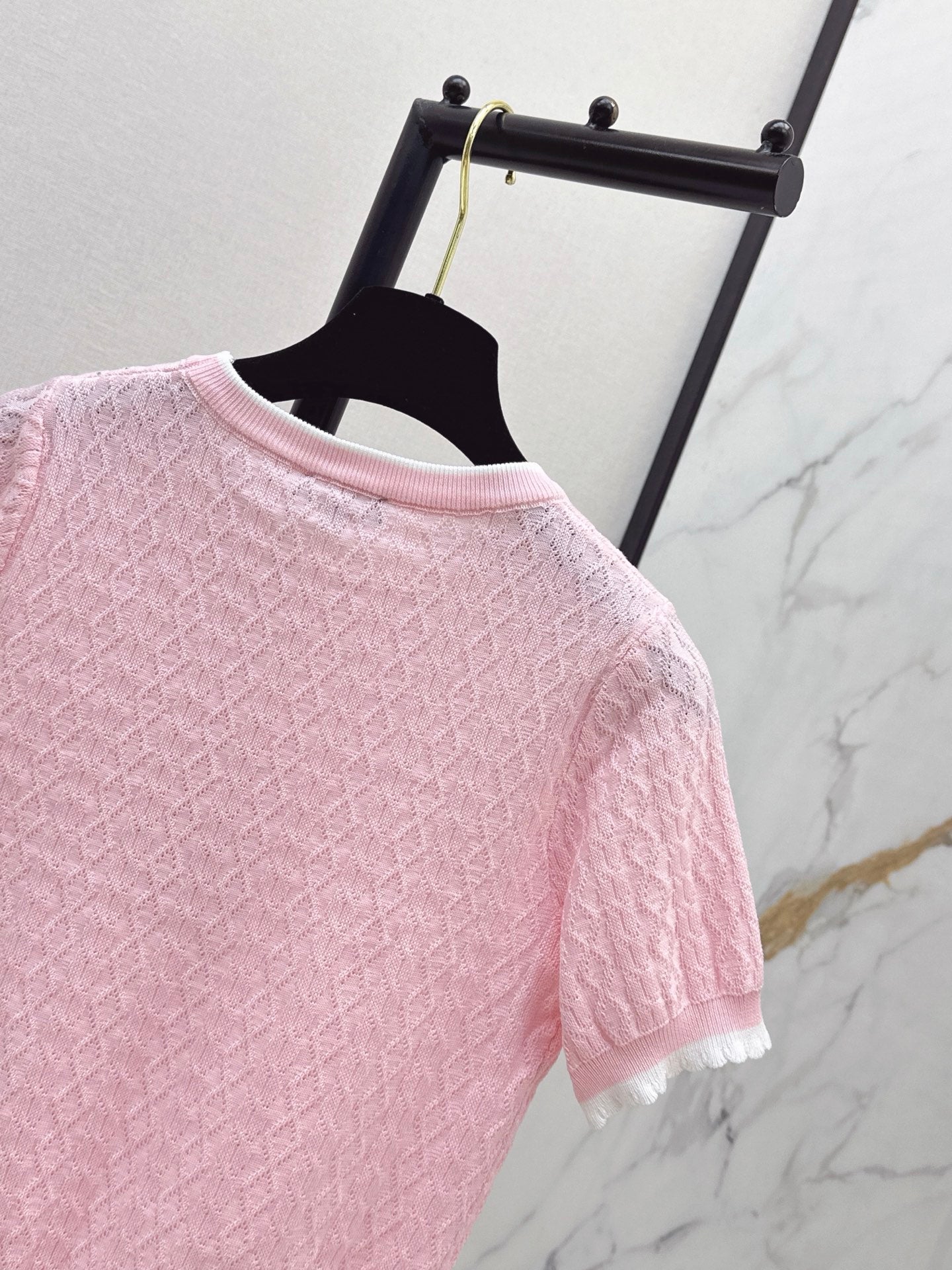 26Ss - New Logo-Decorated Short-Sleeve Knit Sweater