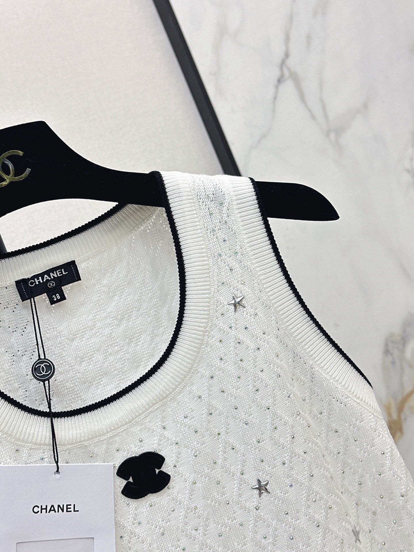 26Ss - New Logo-Decorated Knitted Vest