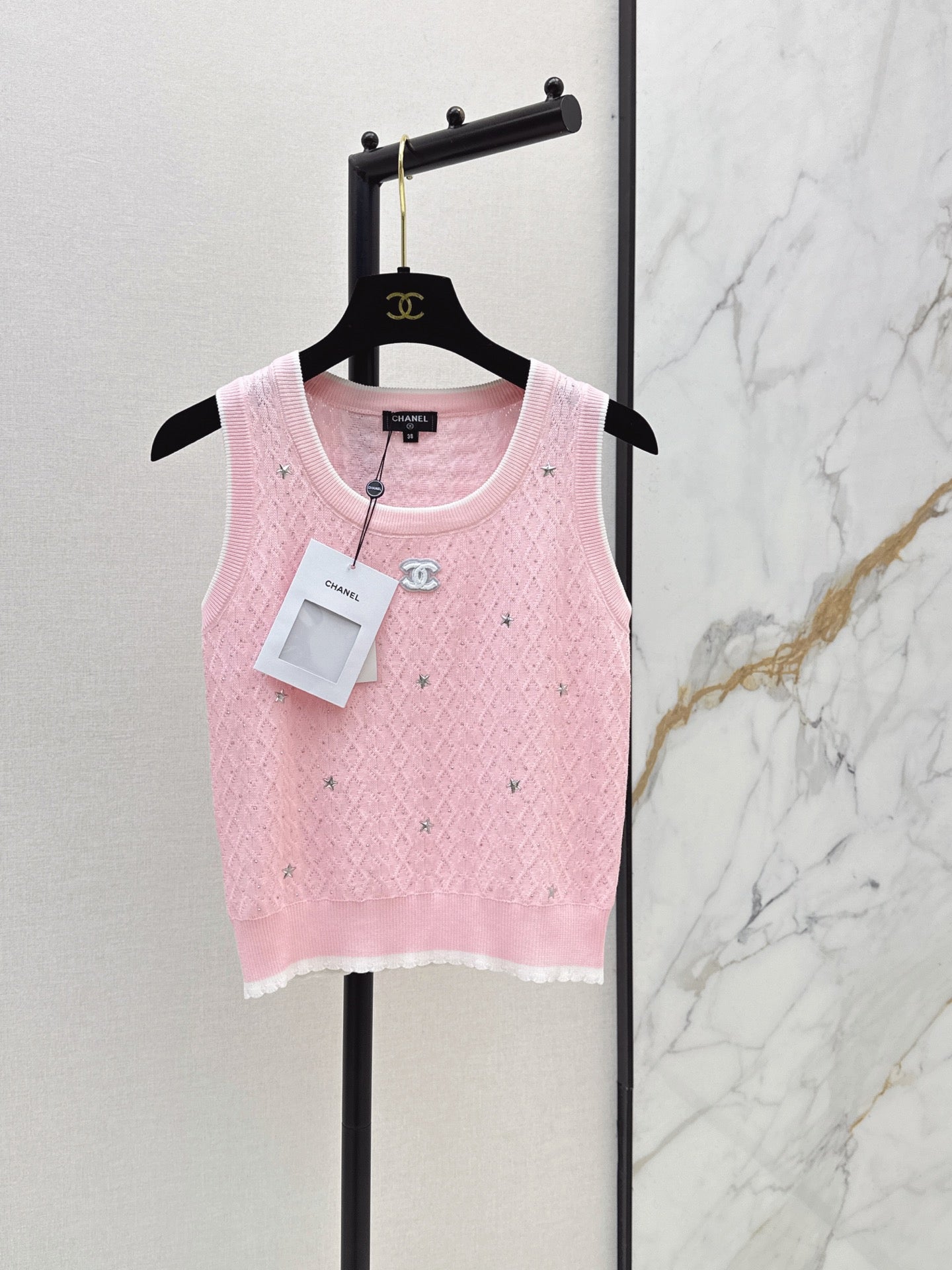 26Ss - New Logo-Decorated Knitted Vest