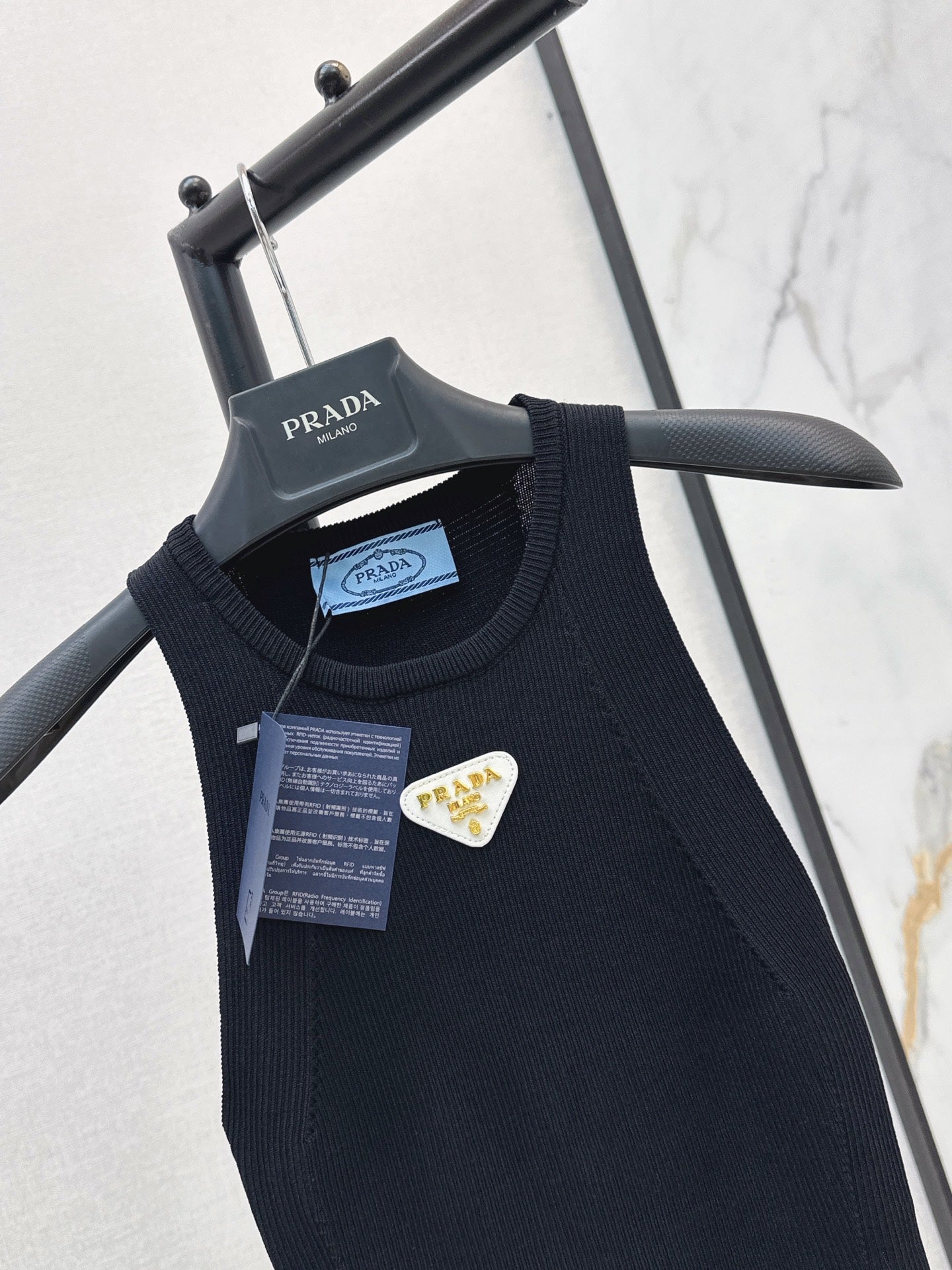 26Ss - Knitted Vest