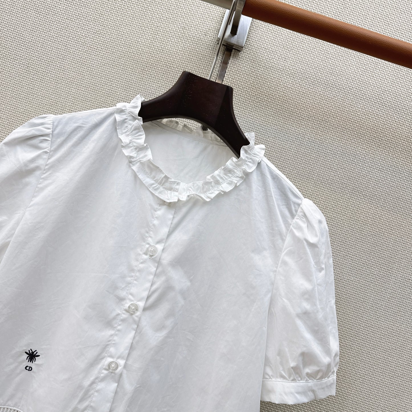 26SS - New style bee embroidered ruffled lace shirt