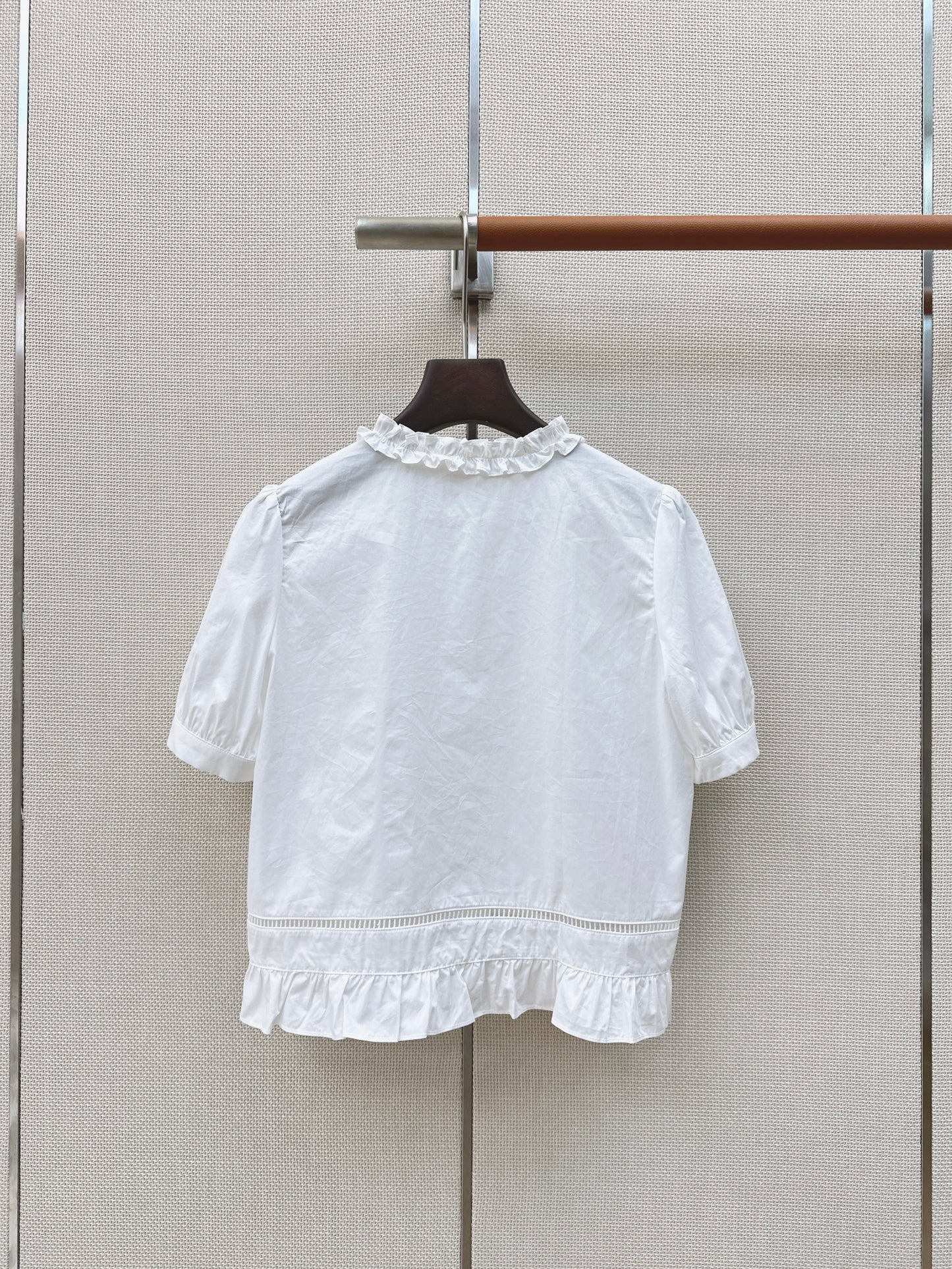 26SS - New style bee embroidered ruffled lace shirt