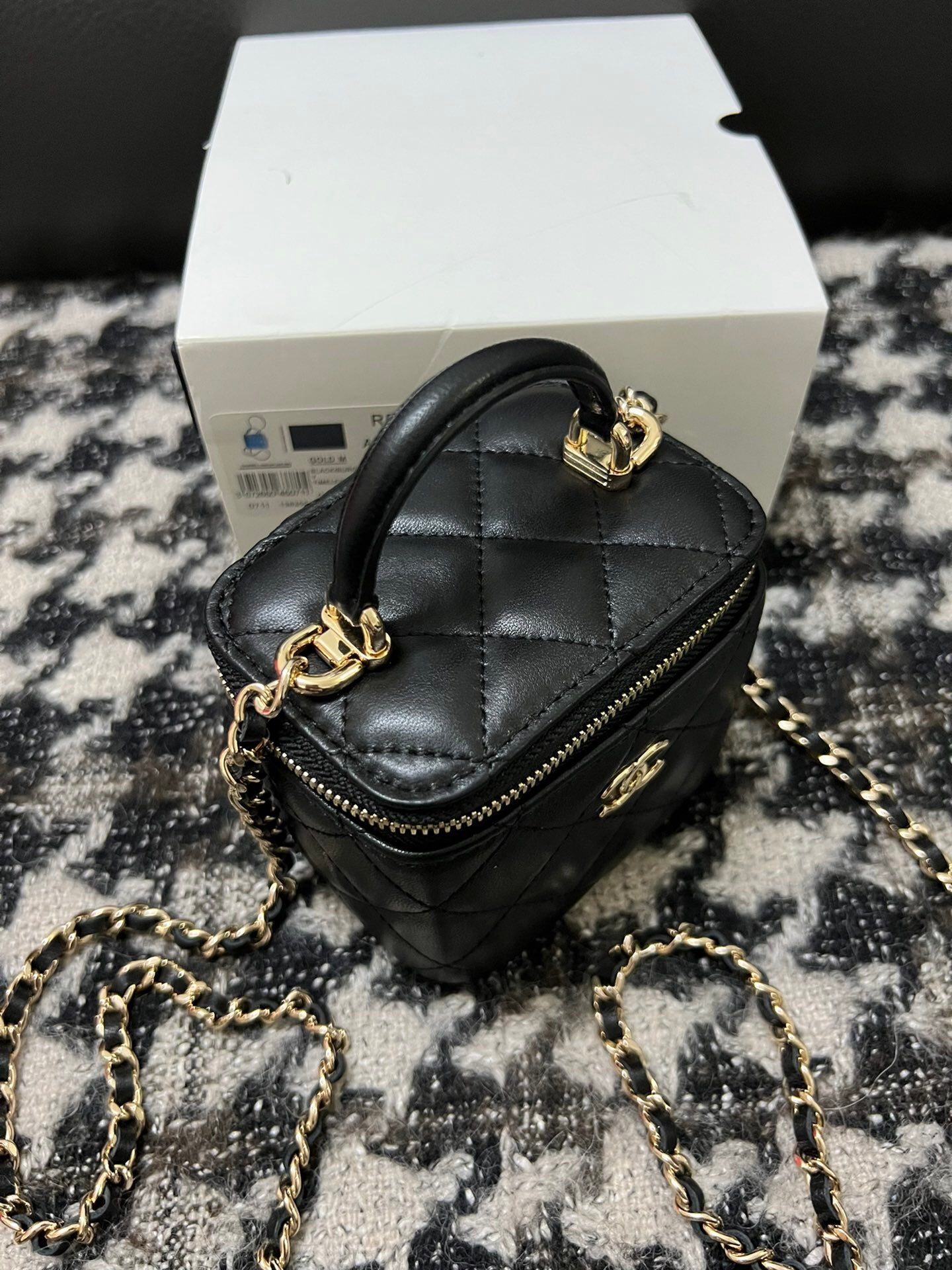 25FW NEW Exquisite Chain Shoulder Bag