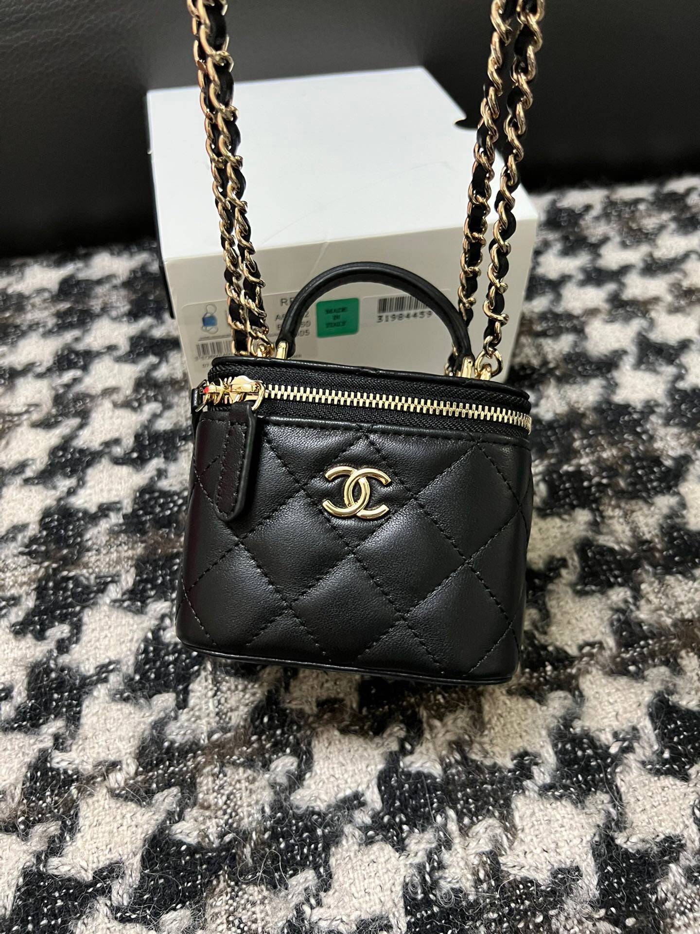 25FW NEW Exquisite Chain Shoulder Bag