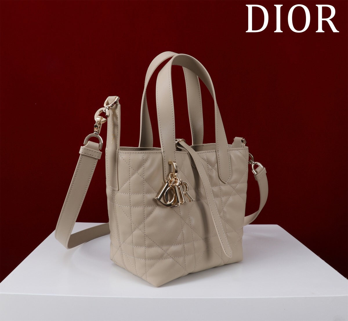 25FW NEW Bag with Woven Pattern